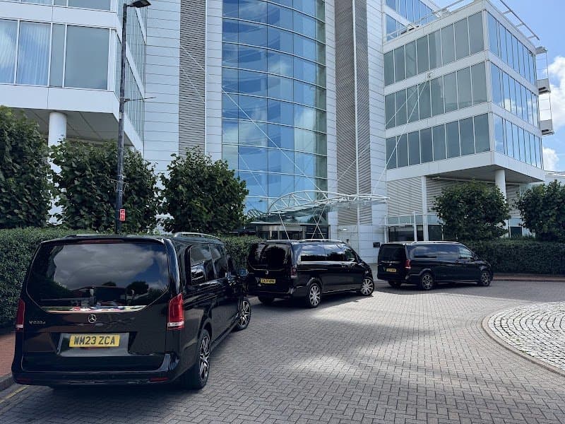 Lavrics Chauffeurs LTD photo 3