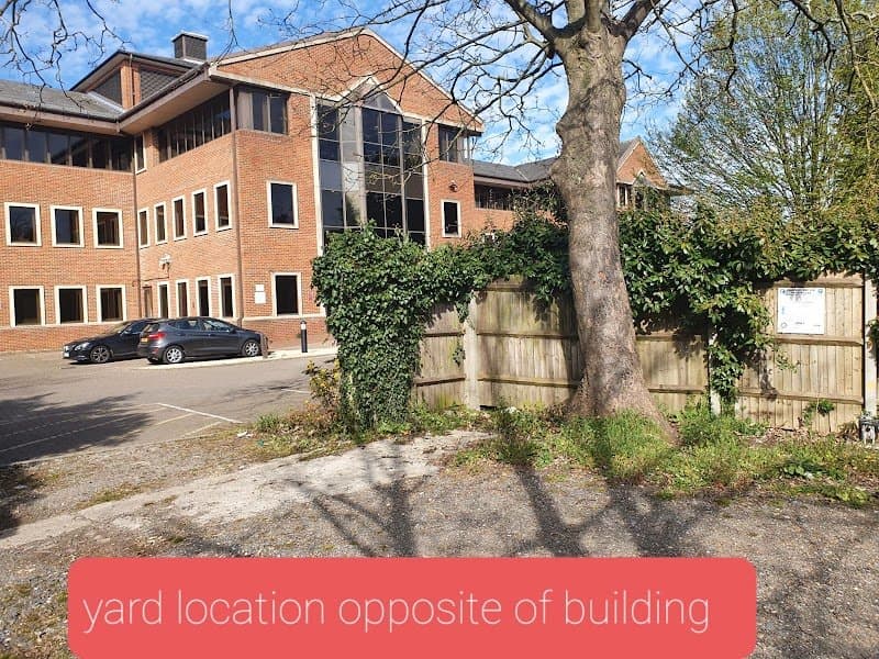 London Executive Drive photo 2