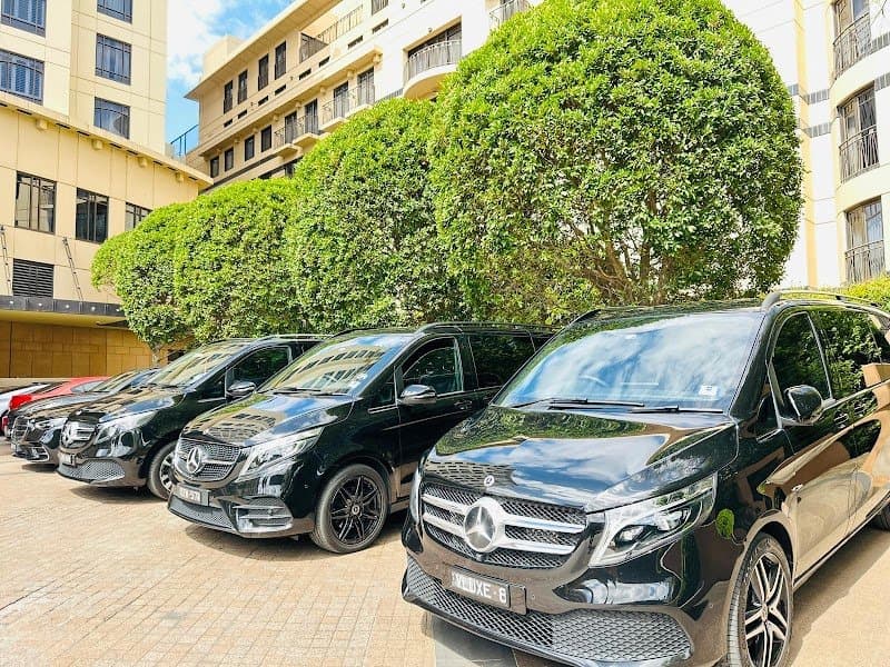 Luxe Chauffeurs Melbourne photo 3