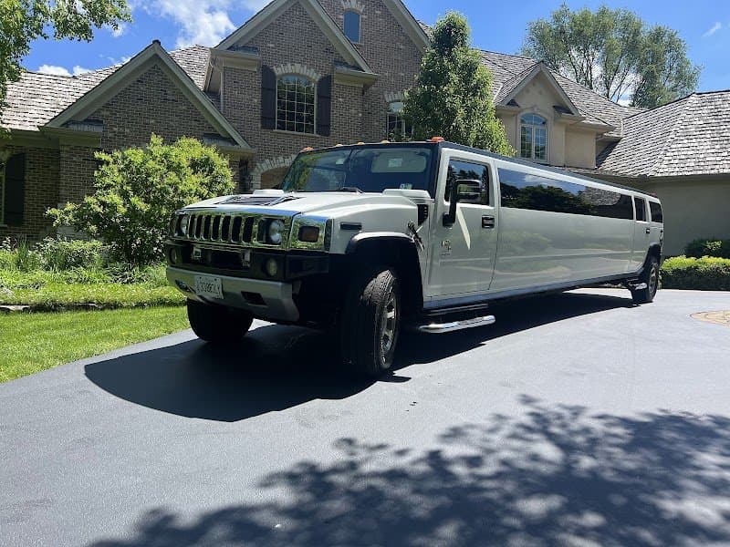 ZHS Limousine Naperville photo 4