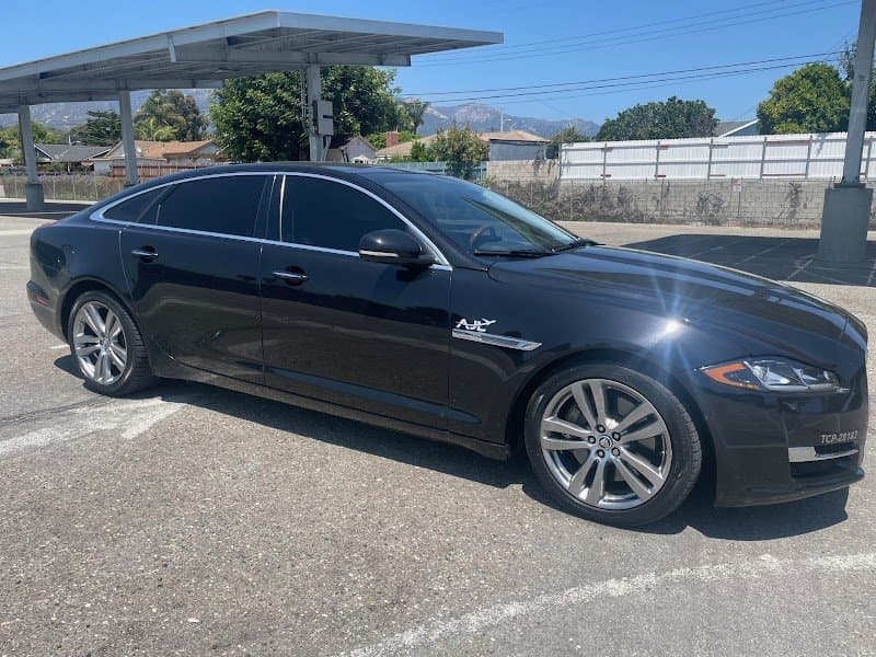 A and J Limousine photo 6