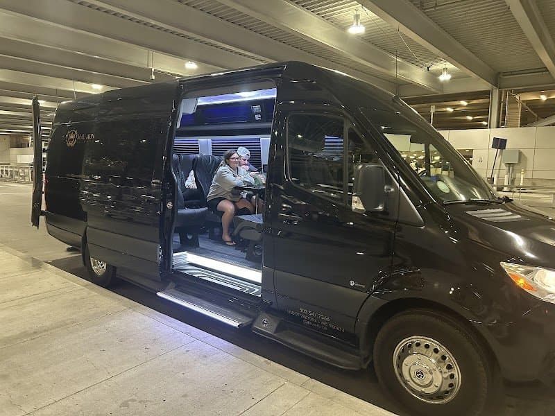 Beau Monde Limousine