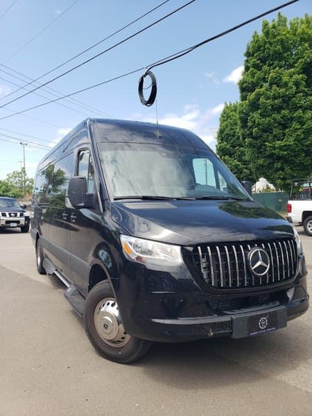 Beau Monde Limousine photo 6