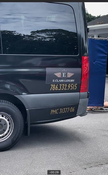 E Class Luxury photo 1