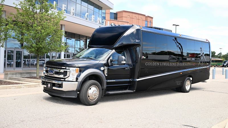 Golden Limousine International photo 4