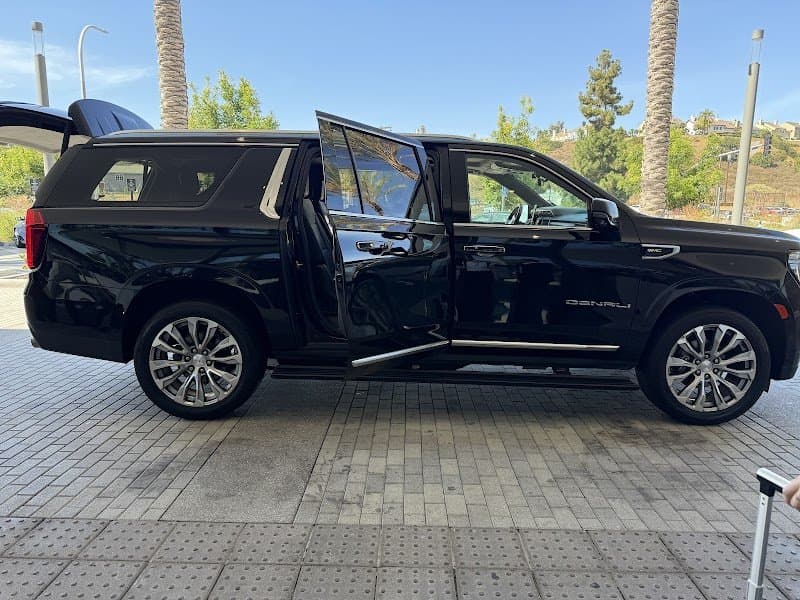 Lax Car Service photo 2