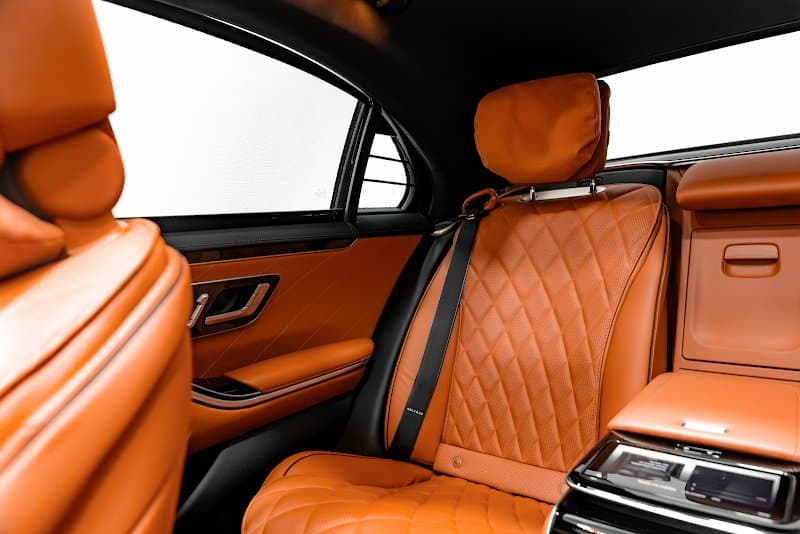 London Luxury Chauffeuring photo 3