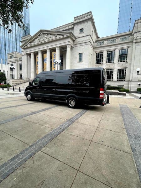 Metro Livery Charter Bus & Limousine Service Nashville Huntsville photo 4