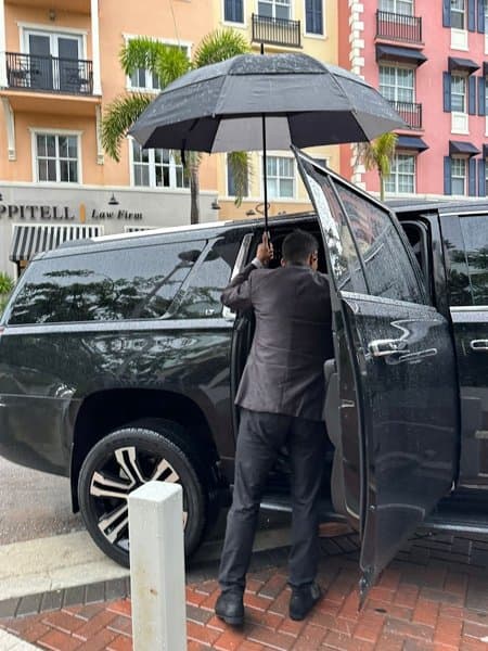 MIAMOVENT Luxury Transport & Entertainment ®️ photo 3