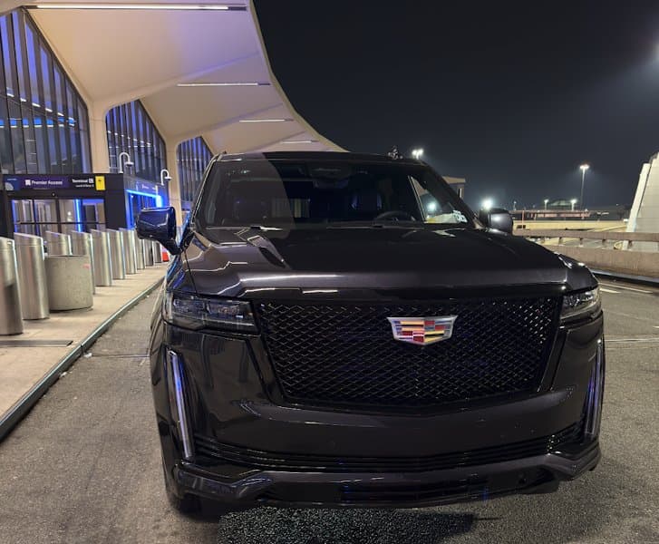 Summit Premier Limo photo 1