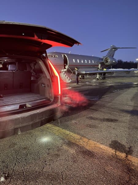 Summit Premier Limo photo 2