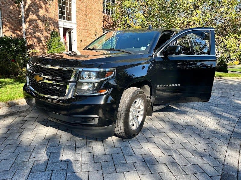 Summit Premier Limo photo 6