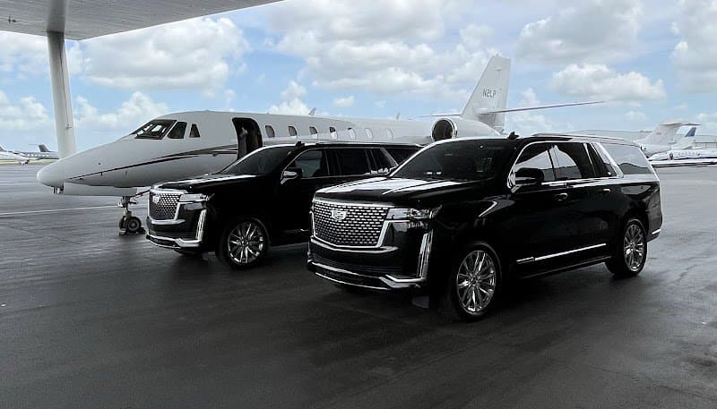 TUXEDO Executive Limousine and Car Service of Orlando photo 2