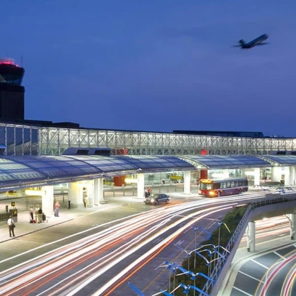 Wander Lux Transportation |Best Sedan, SUV Black car Service & airport transport in Odenton Maryland photo 3