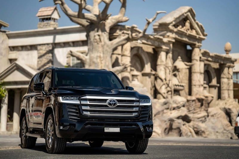 Chaufflor - Rent a Car with Driver in Dubai | Chauffeur Service Dubai photo 4