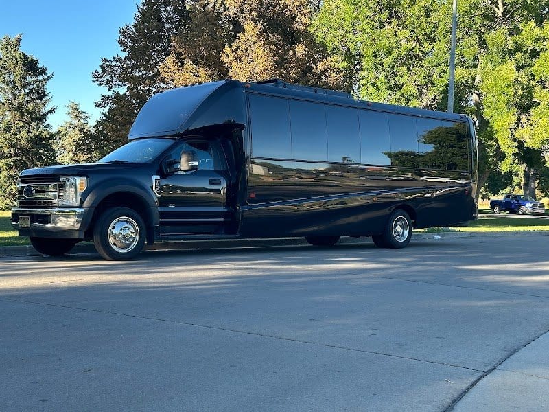 Eddie Limo photo 4