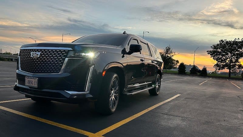 Level Up Limo - Chicago Luxury Limos and Chauffeur Service