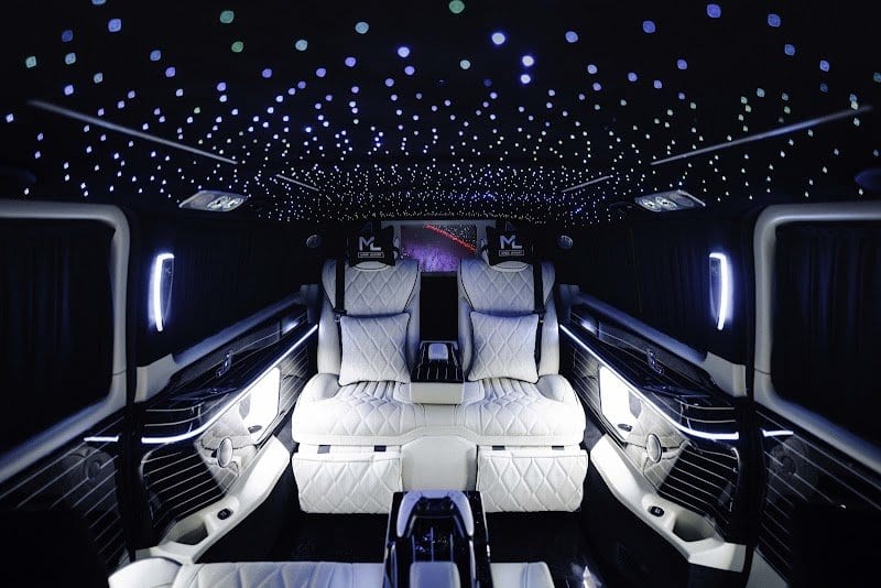 Made Luxury chauffeurs photo 3