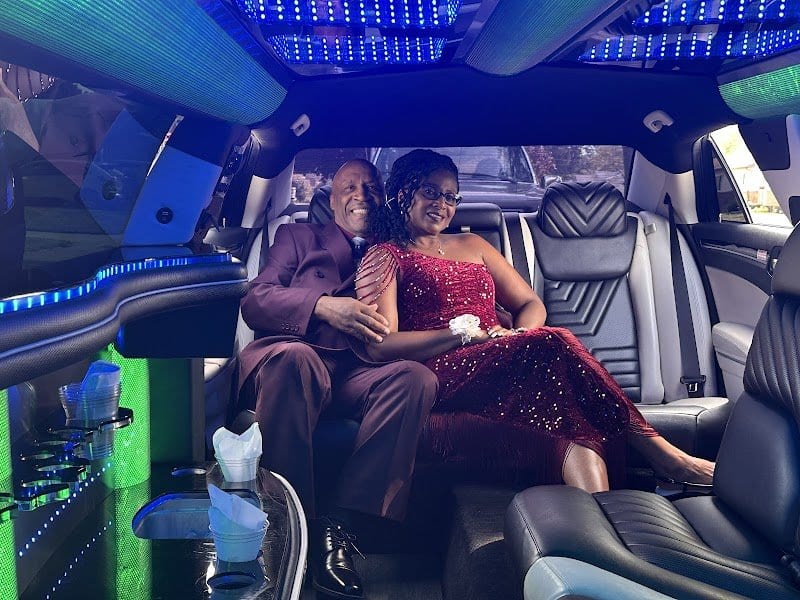 Satisfaction Limousines and Luxury Party Buses photo 5